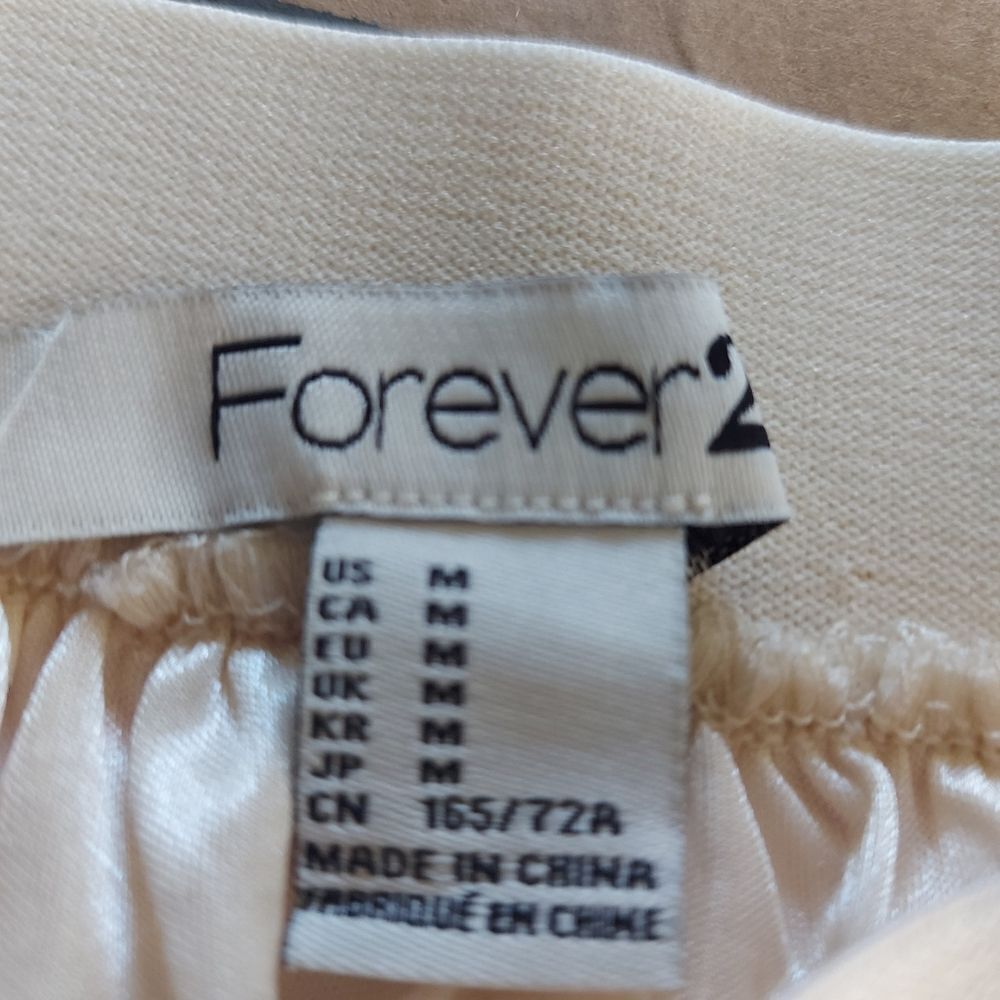 Forever 21 Skirt Size Medium - Picture 3 of 4